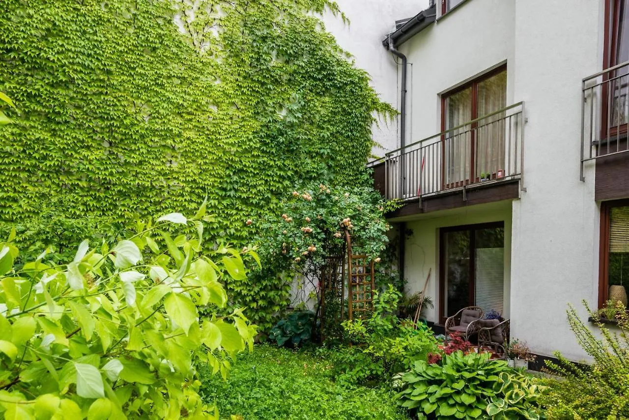 Green Garden Podgorze Apartment Wawelofts Krakow 0*,  Poland